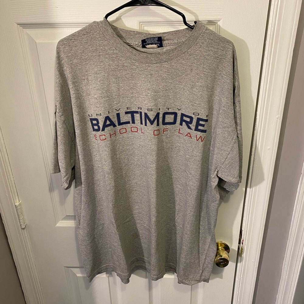 UofBaltimore School of Law Vintage t shirt by Jansport size XL heather grey